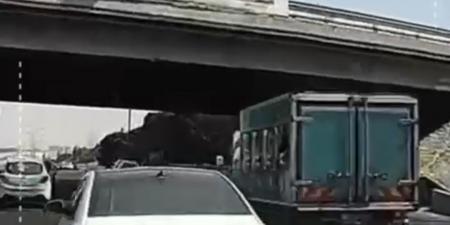 بالفيديو : قيادة متهورة كادت أن تتسبب بكارثة على طريق المطار في عمان