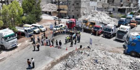الدفاع المدني السوري يطلق مشروع إزالة الأنقاض من 16 حياً في حلب