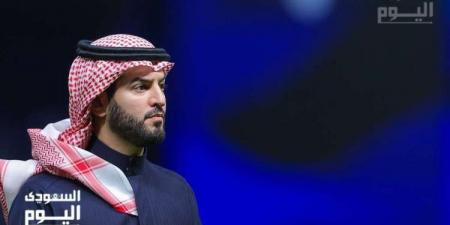 "بن نافل" رئيس الهلال يصل إلى أمريكا بعد انتهاء أزمة التأشيرة