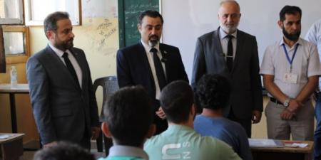 وزير التربية السوري ومعاون وزير الداخلية يتفقدان المراكز الامتحانية في الدويلعة