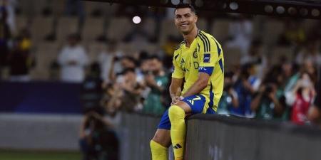 النصر يجدد عقد رونالدو حتى 2026.. الإعلان خلال ساعات