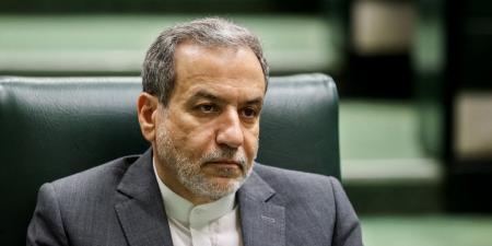 وزير الخارجية الإيراني:ملتزمون بتعزيز العلاقات مع دول الخليج