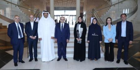 سلام جال مع عدد من الوزراء في متحف الفن الإسلامي في الدوحة