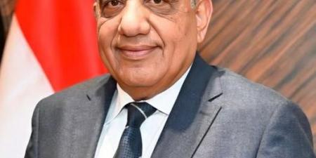 وزير الكهرباء يزورأكبر مركز تحكم بالعالم ومصانع الطاقة المتجددة بالصين