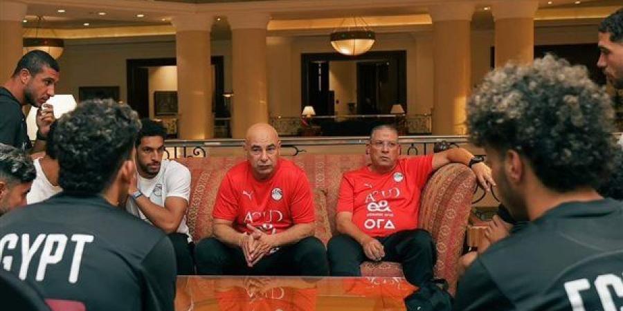 انضمام لاعبي الأهلي والزمالك إلى معسكر منتخب مصر