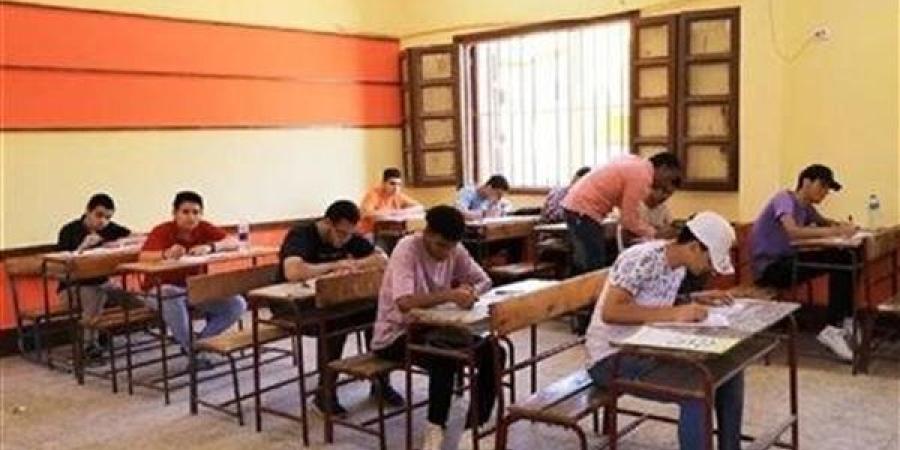 الثانوية العامة «دور ثان».. ضبط 4 حالات غش بامتحاني الجيولوجيا وعلم النفس