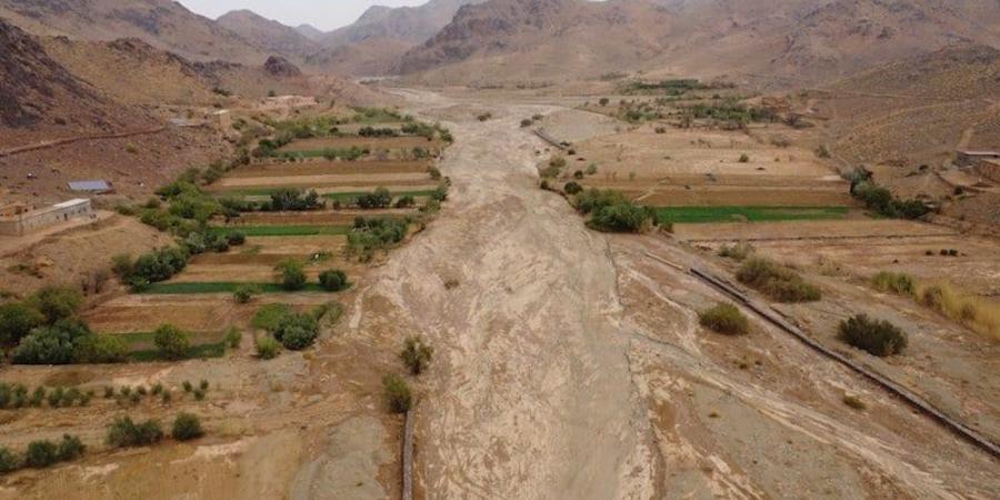 مديرية الأرصاد الجوية تَبسط أسباب هطول أمطار رعدية في مناطق بالمغرب