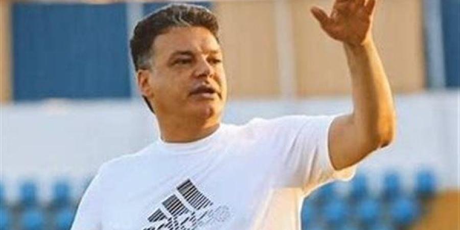 شاهد.. حسام البدري يودع إيهاب جلال