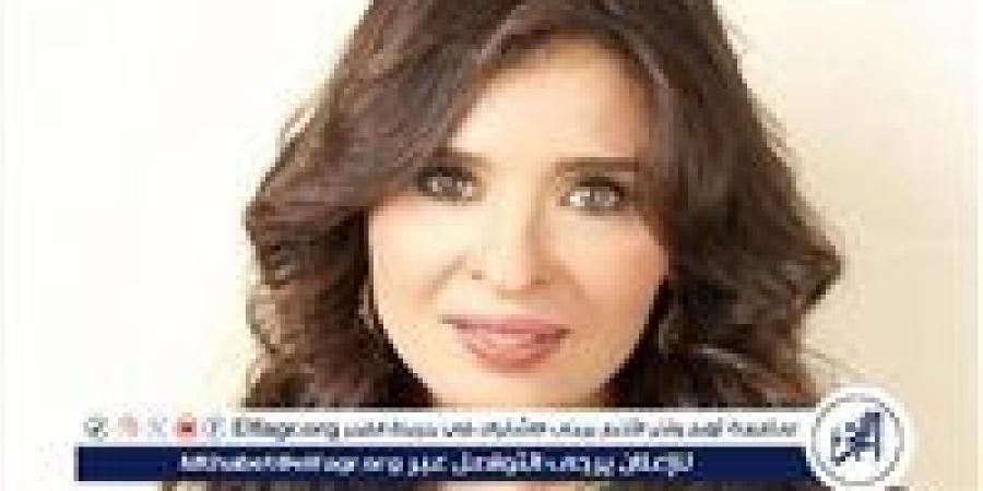 دينا تهاجم الفنانة المعتزلة آثار الحكيم.. تعرف على التفاصيل