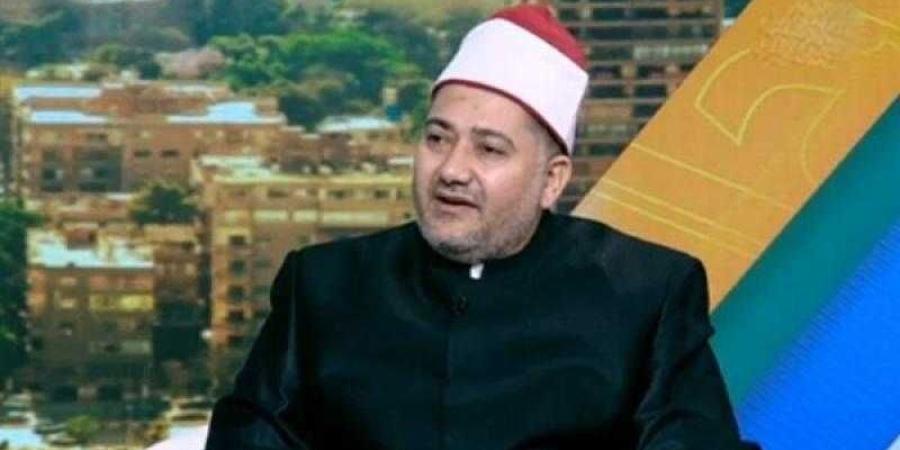 حكم التوسل بالأنبياء والأولياء والصالحين وطلب المدد منهم؟