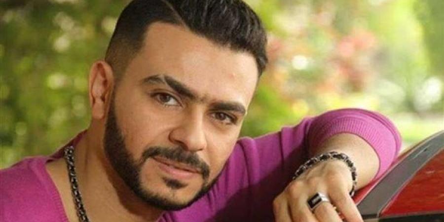 بعد إعلانه اعتزال الفن.. كريم الحسيني يكشف تفاصيل مكالمة محمد صبحي له