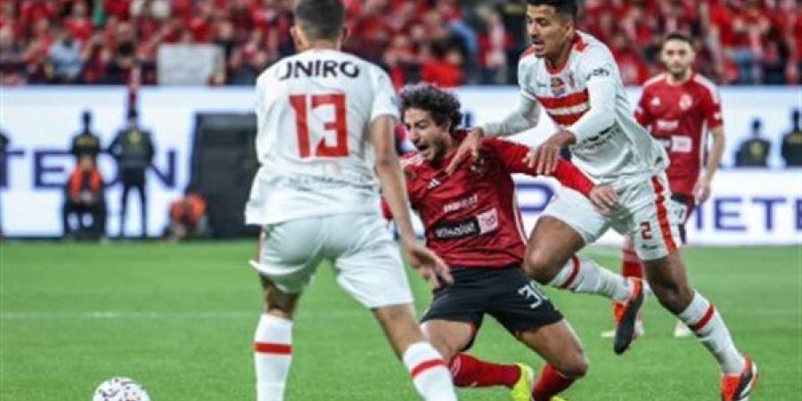 خبير تحكيمي: مباراة الأهلي والزمالك في السوبر الإفريقي أكبر من معتز الشلماني