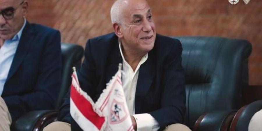 جلسة بين لبيب وعبد الواحد السيد للاطمئنان على الزمالك قبل السوبر الإفريقي