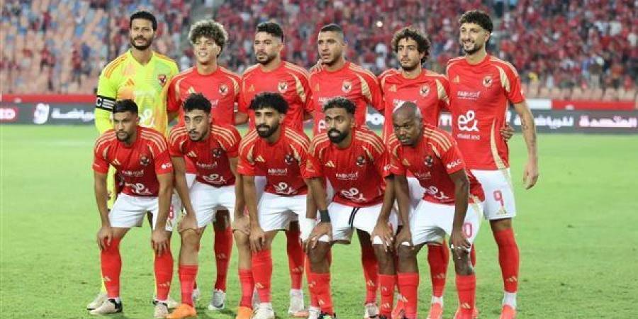 السوبر الافريقي.. بعثة الاهلى تتجه لملعب المملكة أرينا