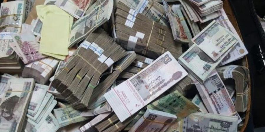 القبض على مستريحة استولت على 2.5 مليون جنيه بسوهاج