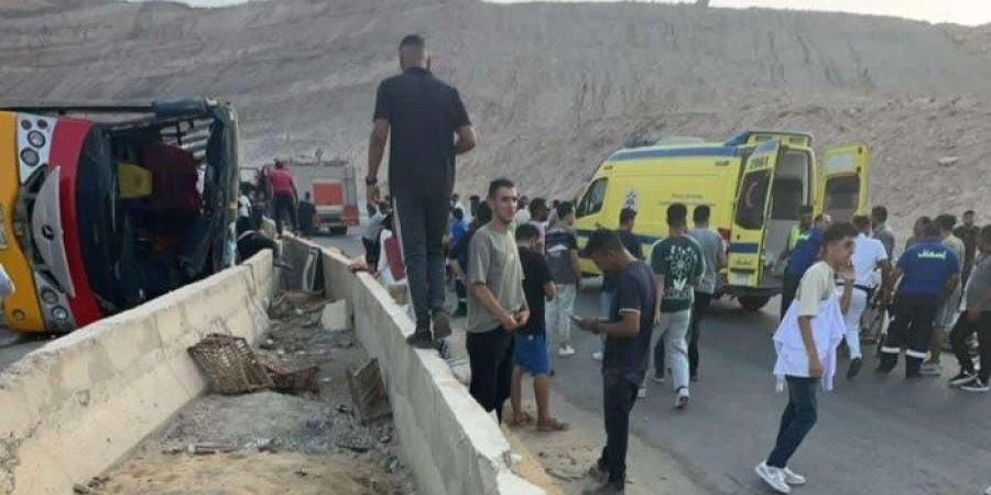 محافظ السويس ومدير الأمن يتابعان حالة مصابي حادث طريق الجلالة