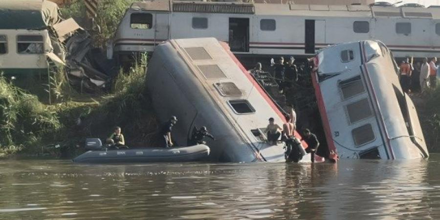 قرار جديد من النيابة الإدارية فى واقعة حادث تصادم قطاري المنيا