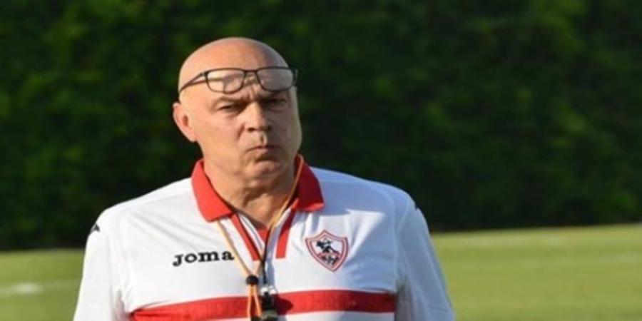 منذ قليل .. وصول جروس لمقر الزمالك لقيادة أول تدريب للفريق بعد تولي المهمة