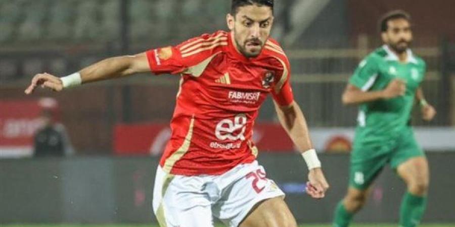 الدوري الممتاز| طاهر محمد طاهر يغيب عن الأهلي أمام المصري