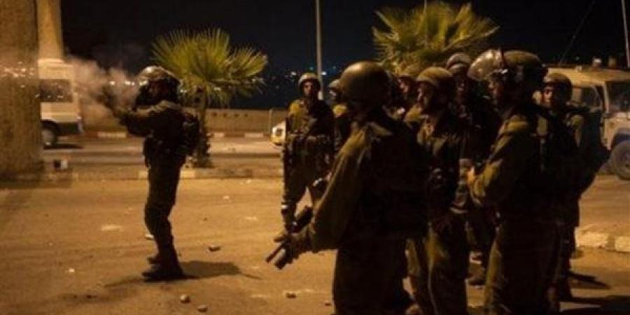 إعلام فلسطيني: جيش الاحتلال ينفذ عمليات نسف مباني سكنية في جباليا شمالي قطاع غزة