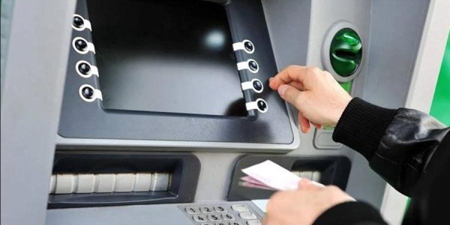 بعد قرار إجازة عيد الميلاد المجيد.. حدود السحب اليومي من ماكينات ATM