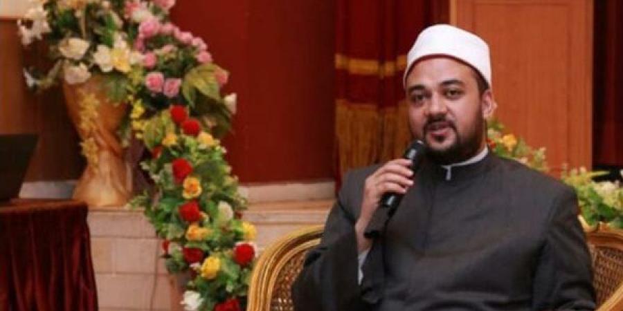 أحمد نبوي: الابتسامة وبسط الوجه تُعد أولى علامات الاحترام والتقدير للآخرين