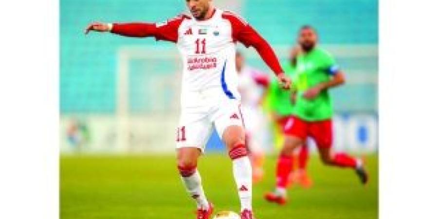 نواف مبارك: خطة الشارقة في استقطاب اللاعب المقيم آتت ثمارها