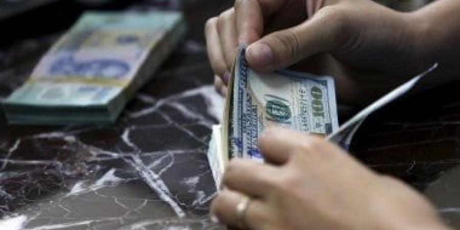 انخفض إلى 50.51 جنيه للشراء.. متوسط سعر الدولار اليوم السبت 11-1- 2025