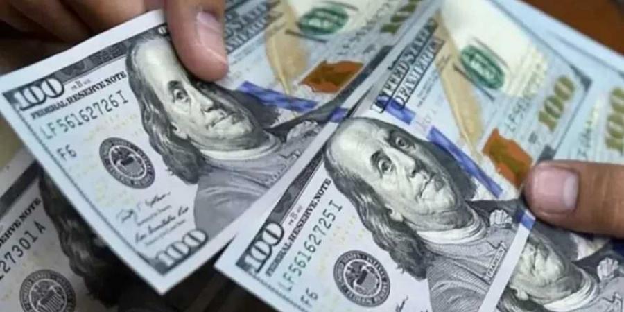 الدولار يواصل مفاجآته.. تعرف على سعره اليوم السبت 31 مايو 2025 في البنوك والسوق السوداء بمصر