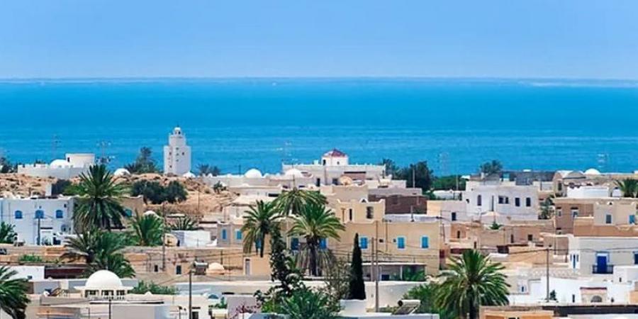 طقس اليوم: قليل السحب بأغلب الجهات والحرارة تصل إلى 35درجة