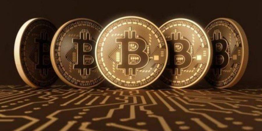 «بيتكوين» تصعد وسط تباين في أداء العملات الرقمية وهيئة الرقابة الأمريكية تُبدي تحفظات على صناديق التخزين