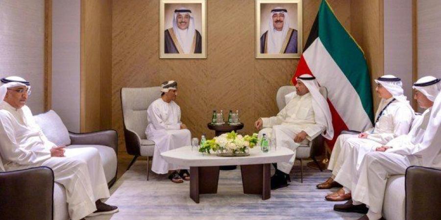 وزير الخارجية الكويتي يستقبل ممثل الأمين العام للأمم المتحدة في العراق