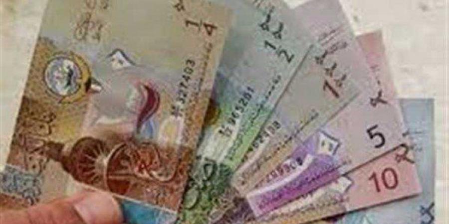 استقرار سعر صرف الدينار الكويتى فى البنوك المصرية مع بداية تعاملات اليوم