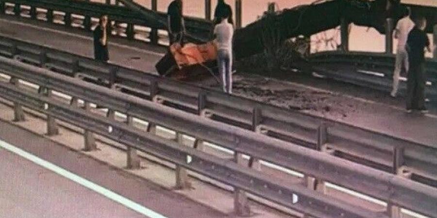 "تاس": استئناف حركة النقل على جسر القرم بعد تعليق موقّت