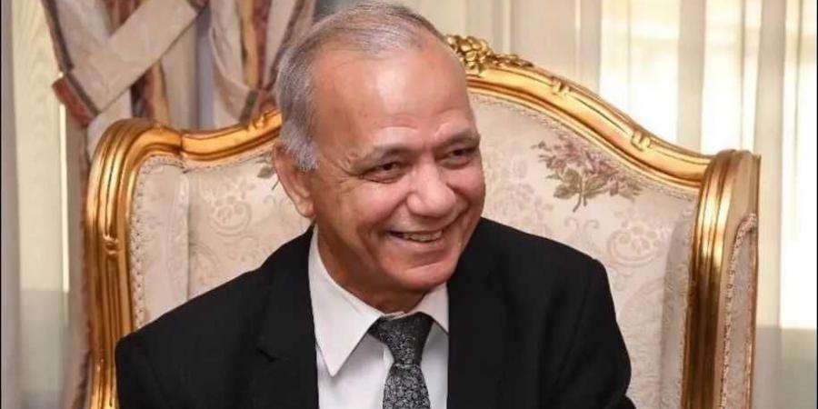 «المشهد اليمني» تحاور الدكتور محمد سعد: برامج الماجستير والدكتوراه في الإعلام تؤهل أساتذة يفتقرون للمهارات الرقمية