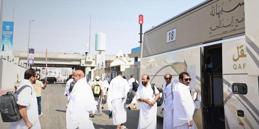 حجاج الدولة يتوافدون إلى مشعر منى لقضاء يوم التروية