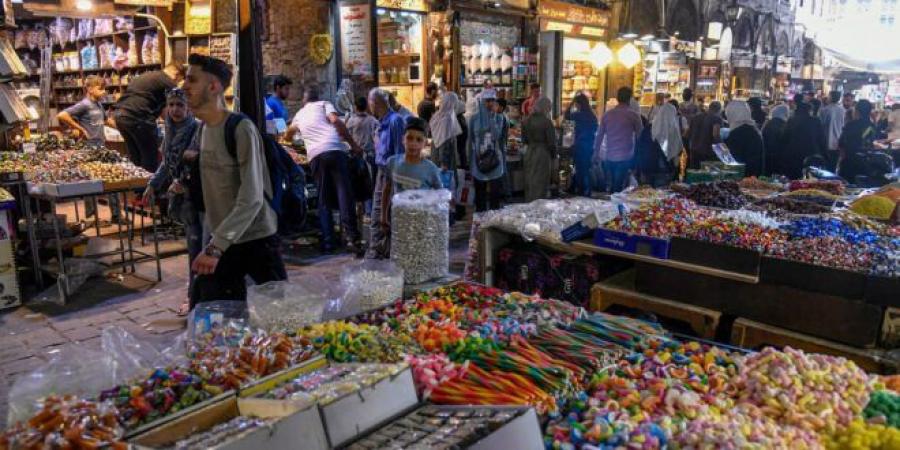 الاقتصاد والصناعة تشدد على ضبط الأسعار ورقابة الأسواق