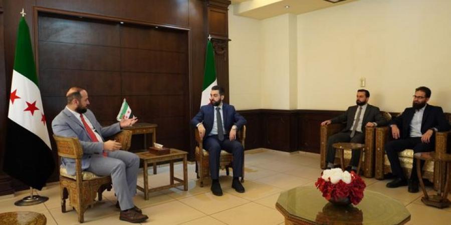 وزيرا الإعلام والإدارة المحلية يبحثان آليات التعاون المشترك