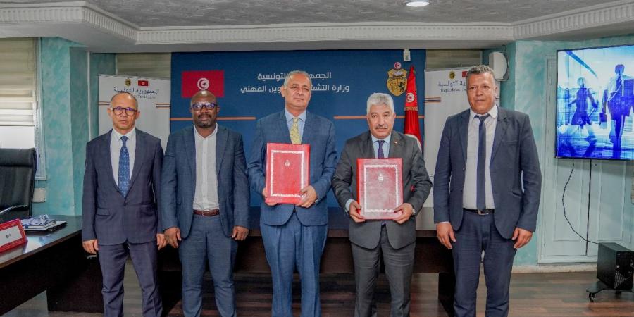 وزير التشغيل يعلن عن اطلاق برنامج دعم تنافسية المؤسسات والتمكين الاقتصادي للمواطنين عبر إحداث مواطن الشغل