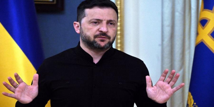 زيلينسكي يقترح هدنة لحين ترتيب لقاء مع بوتين