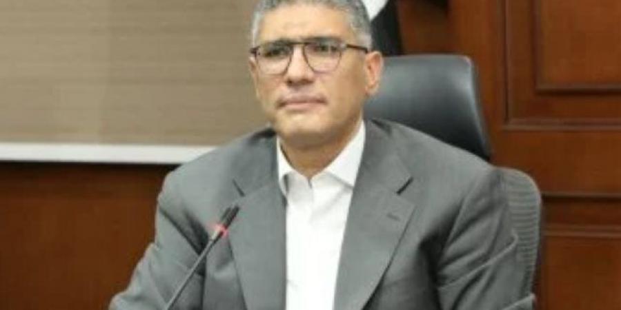 محافظ الجيزة: زيادة أعداد الأطباء النوبتجيات فى الأقسام الحرجة استعدادا للعيد