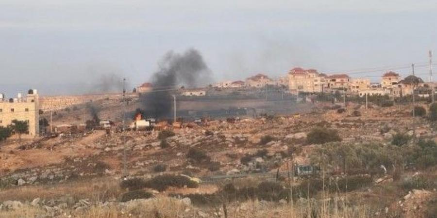 إصابات بين الفلسطينيين باعتداء للمستوطنين الصهاينة على قرية “دير دبوان” بالضفة المحتلة