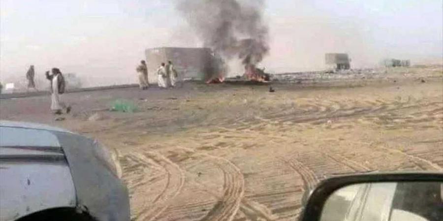 قتلى وجرحى في اشتباكات مأرب.. ومصادر تحذر من كارثة إنسانية بسبب إغلاق الطريق