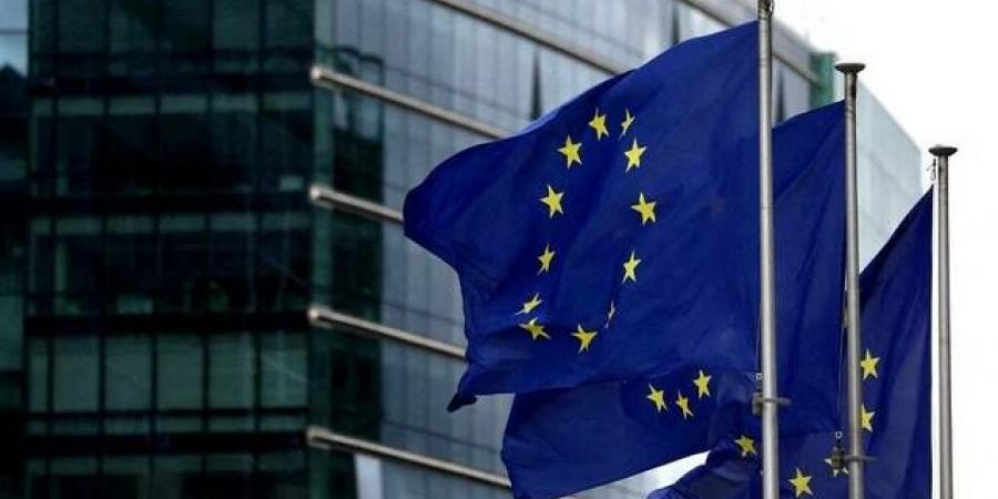 السياح الصينيون إلى أوروبا يعوضون نقص "الأمريكيين"