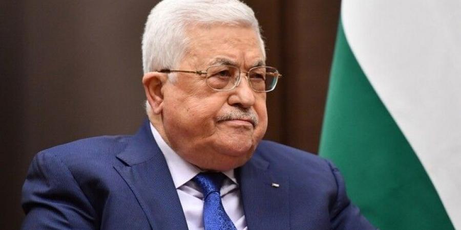 محمود عباس في رسالة إلى ماكرون: نؤيد تأييد لقيام حماس بإلقاء السلاح والتوقف عن حكم غزة