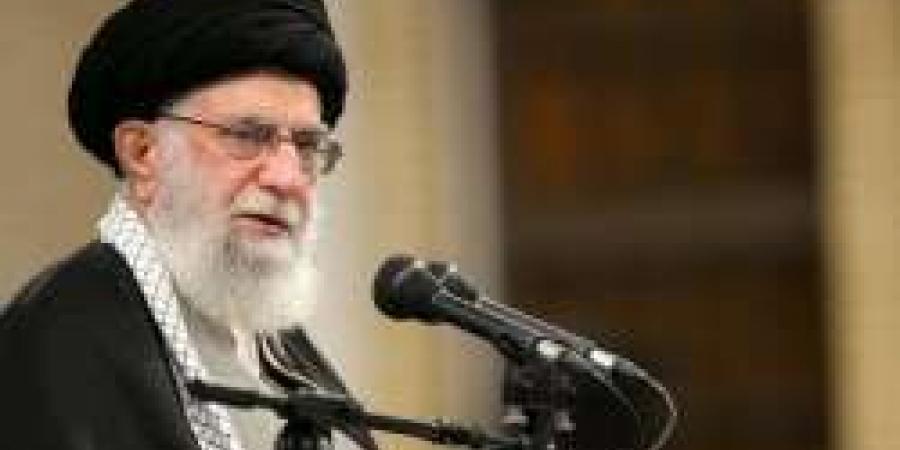 وزير الدفاع الإسرئيلي يهدد المرشد الإيراني بـ مصير صدام حسين ويوجه نداء عاجل لسكان طهران "تفاصيل"