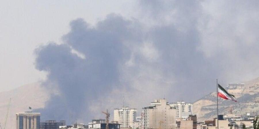 "فارس": تفعيل الدفاعات الجوية في مدينة نهاوند في محافظة همدان غربي إيران