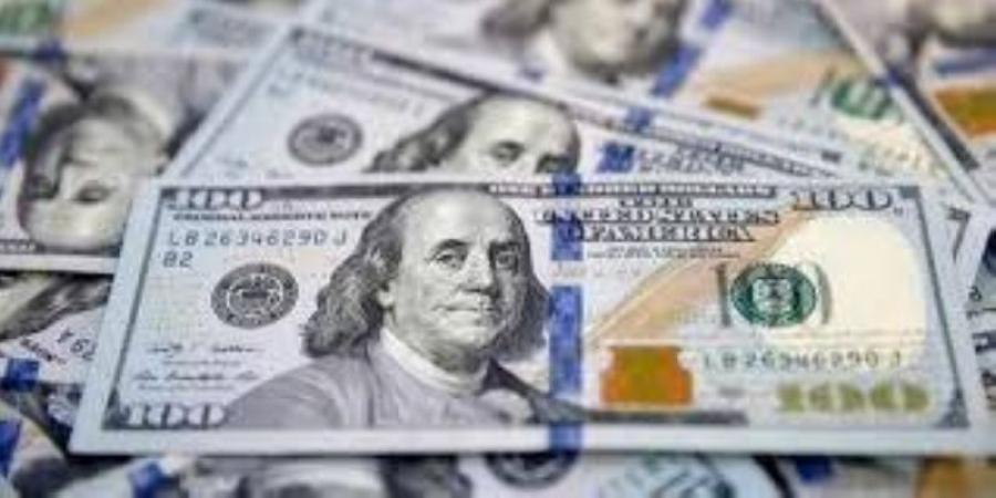 الدولار يتراجع أمام الين وسط توترات جيوسياسية وترقب قرار الفائدة الأمريكية