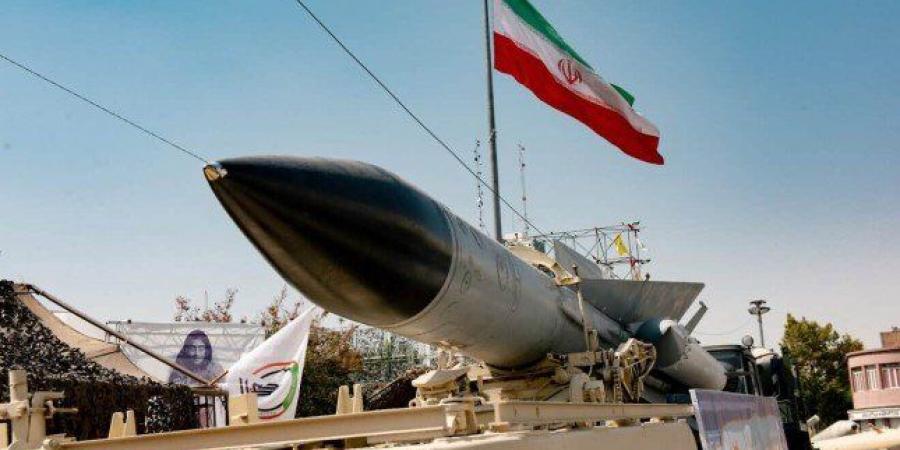 إيران أطلقت نحو 400 صاروخ باليستي على إسرائيل وامريكا تلوح بالتدخل لصالح اسرائيل