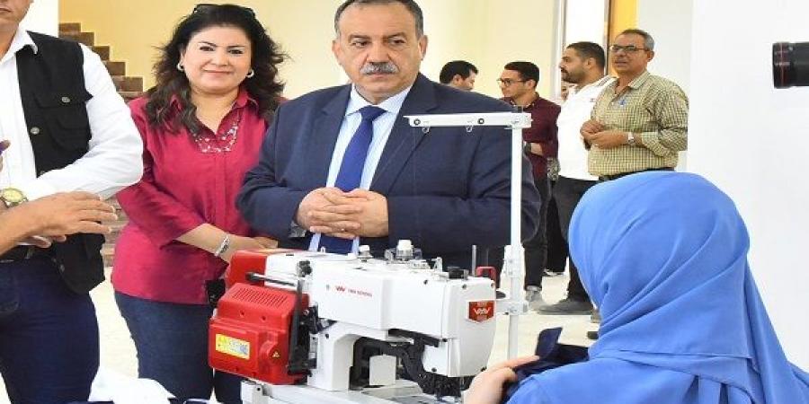 محافظ أسيوط يتفقد المجمع الصناعي الحرفي بقرية الشامية بساحل سليم